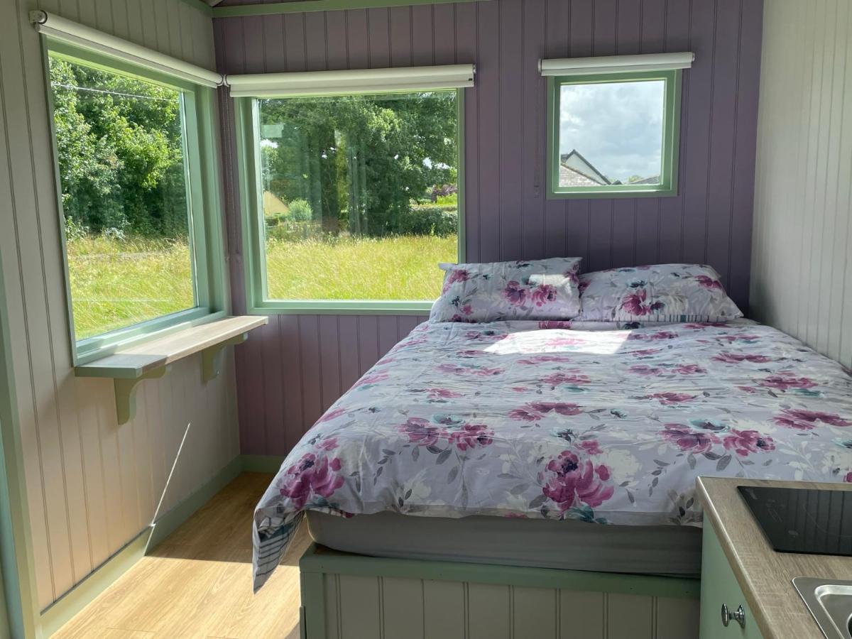 Market Street Shepherd'S Hut Leitrim Dromahair Bagian luar foto