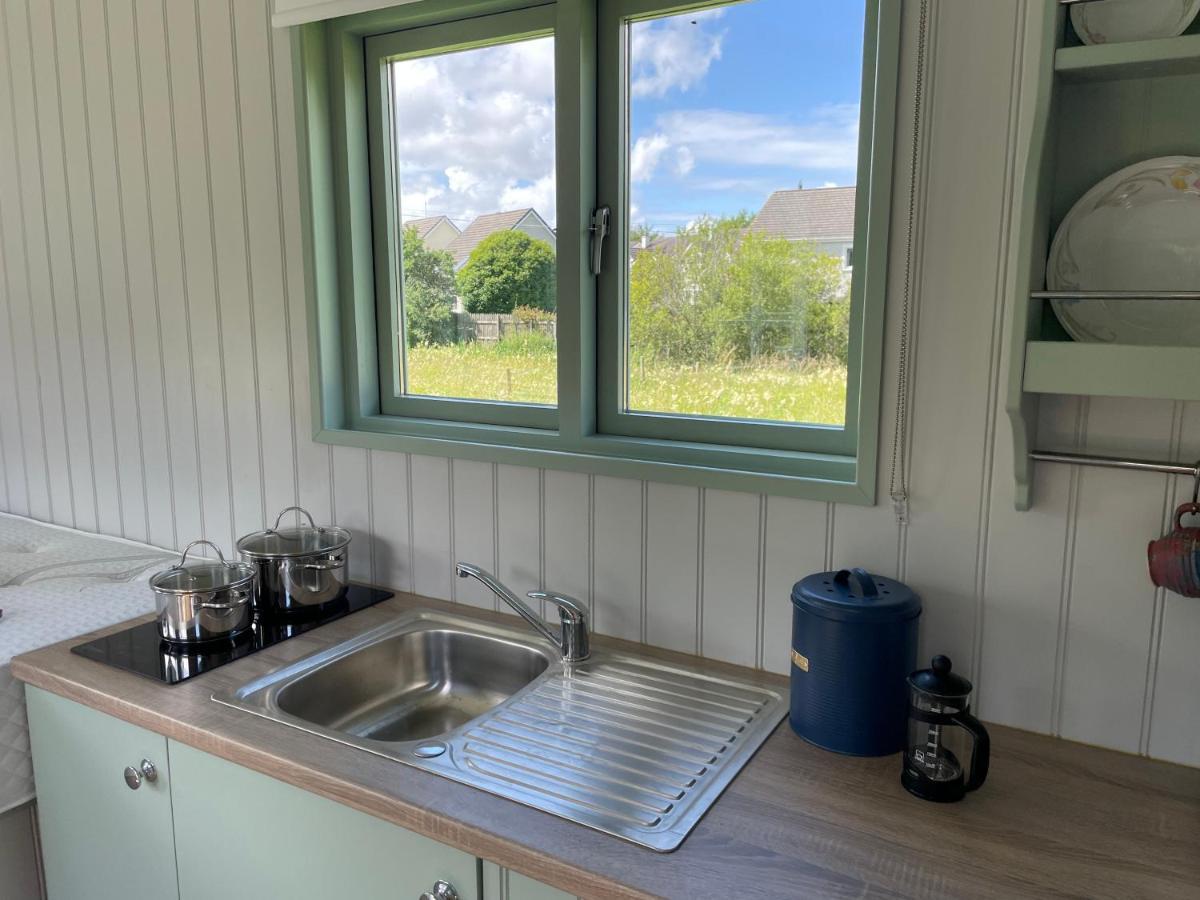 Market Street Shepherd'S Hut Leitrim Dromahair Bagian luar foto